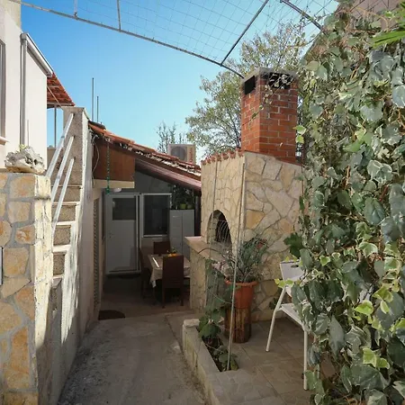 Toni Apartament *